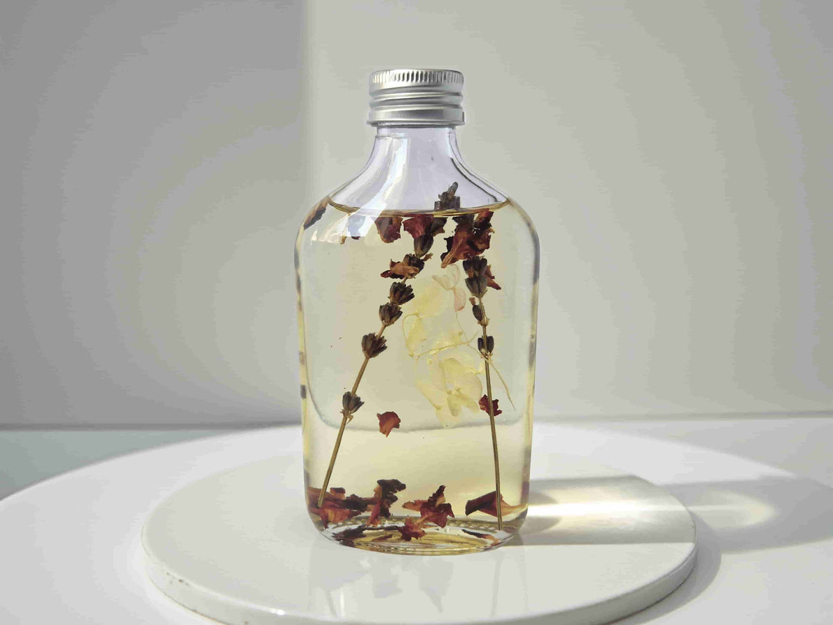 Lavender, Peppermint & Chamomile Bath Oil - 200ml-3