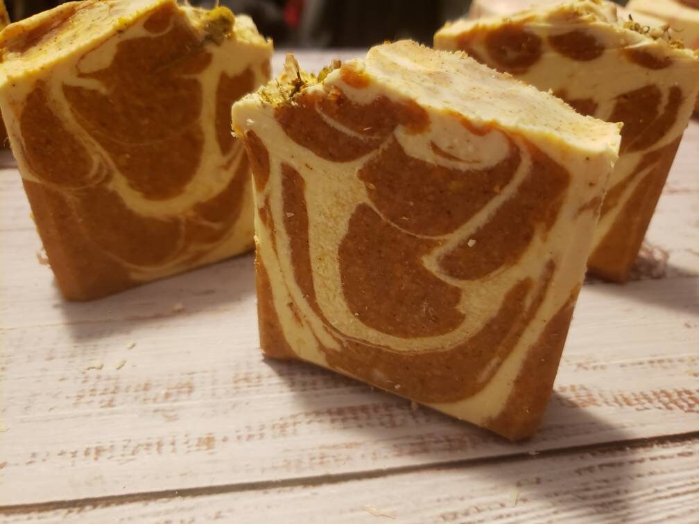 Jabón en barra de cúrcuma, jengibre y miel 5.5oz